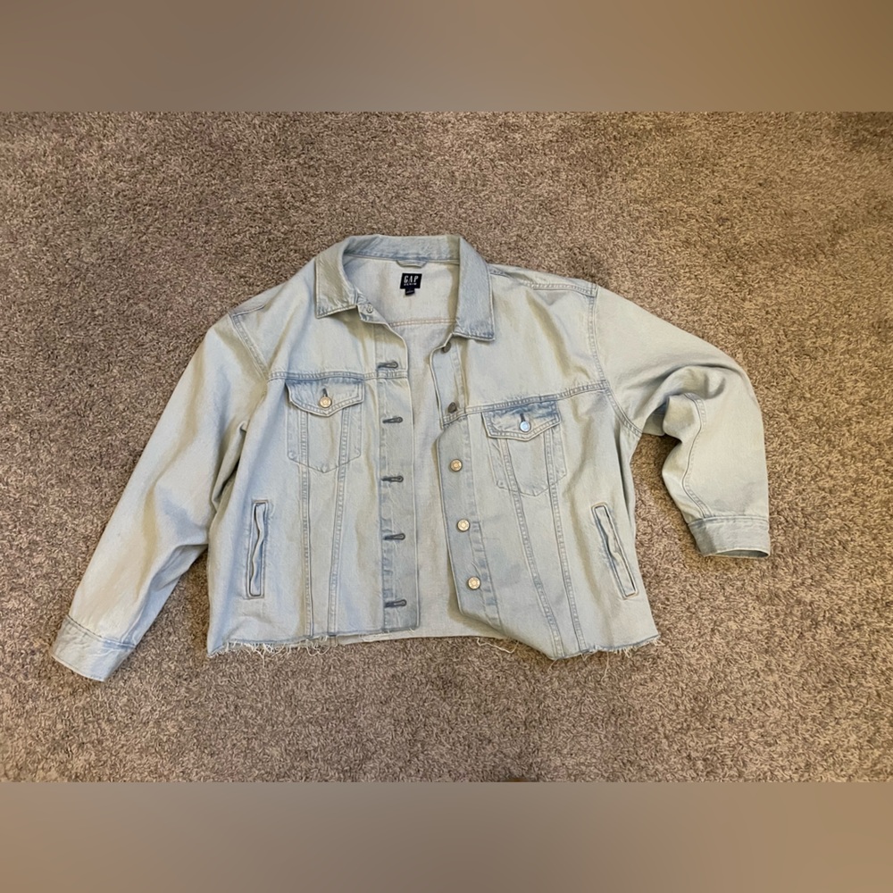 Oversized GAP denim jacket, light denim color